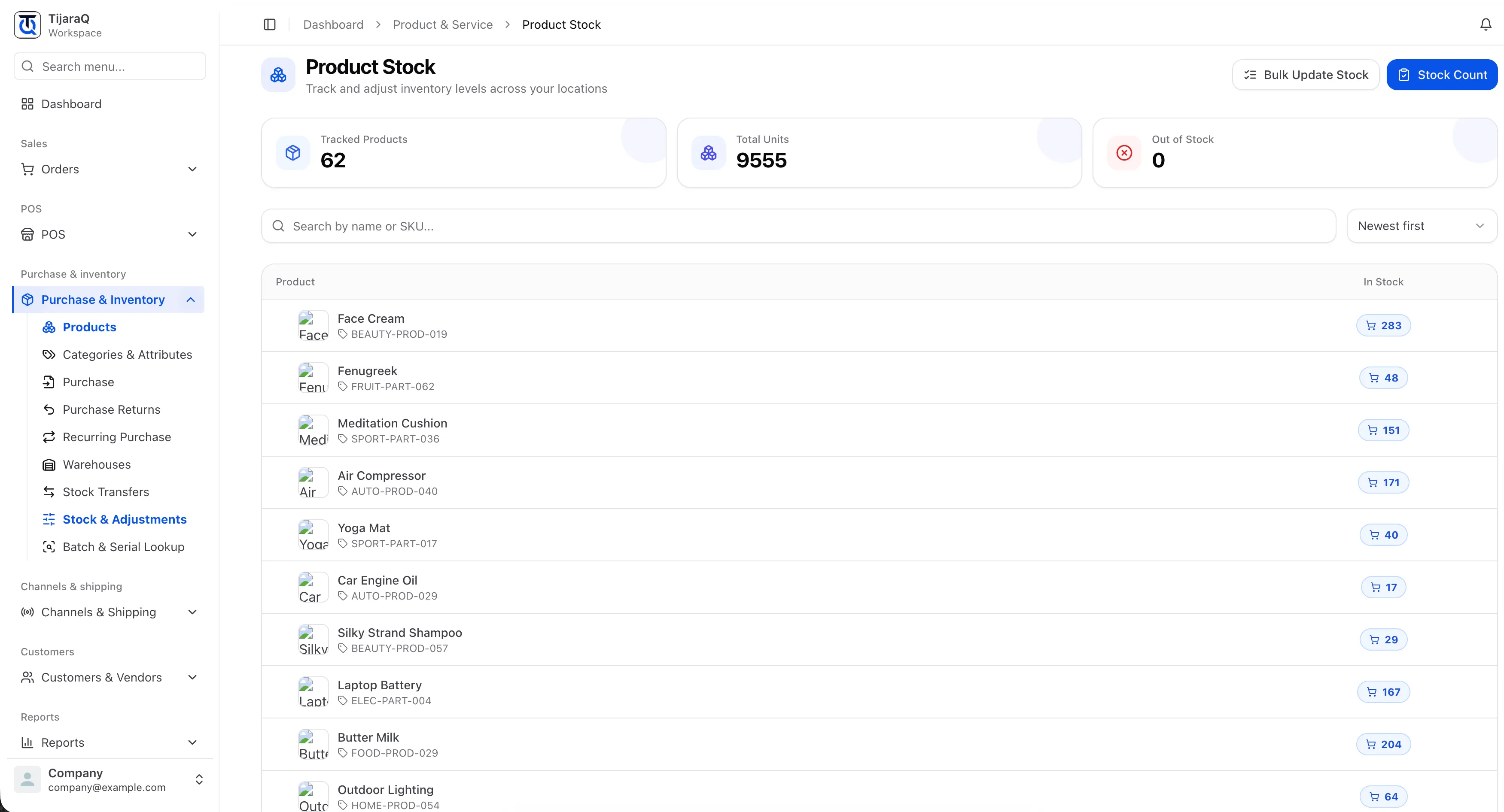 Product Stock screen showing tracked products, total units, and the stock list by product. Sample data.